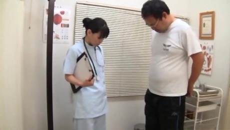 Japanese doctor drops on her knees to receive cum in mouth ending