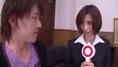 Kinky Japanese secretary Akari Asahina moans while having sex