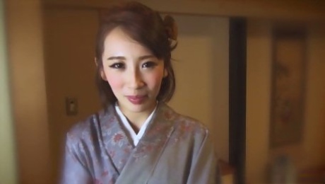Japanese nympho in kimono Aya Kisaki is ready to masturbate herself