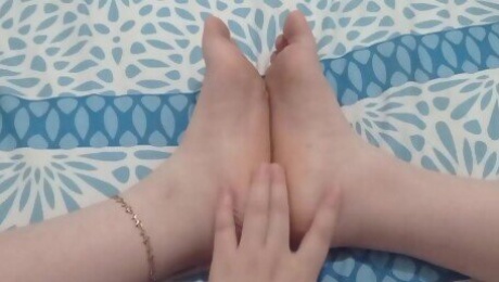 I masturbate with my feet - pinay