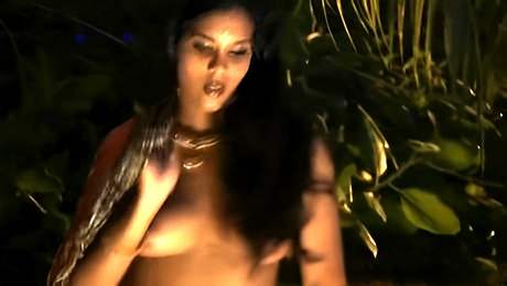 Endearing squeeze dancer scene Bollywood Nudes HD